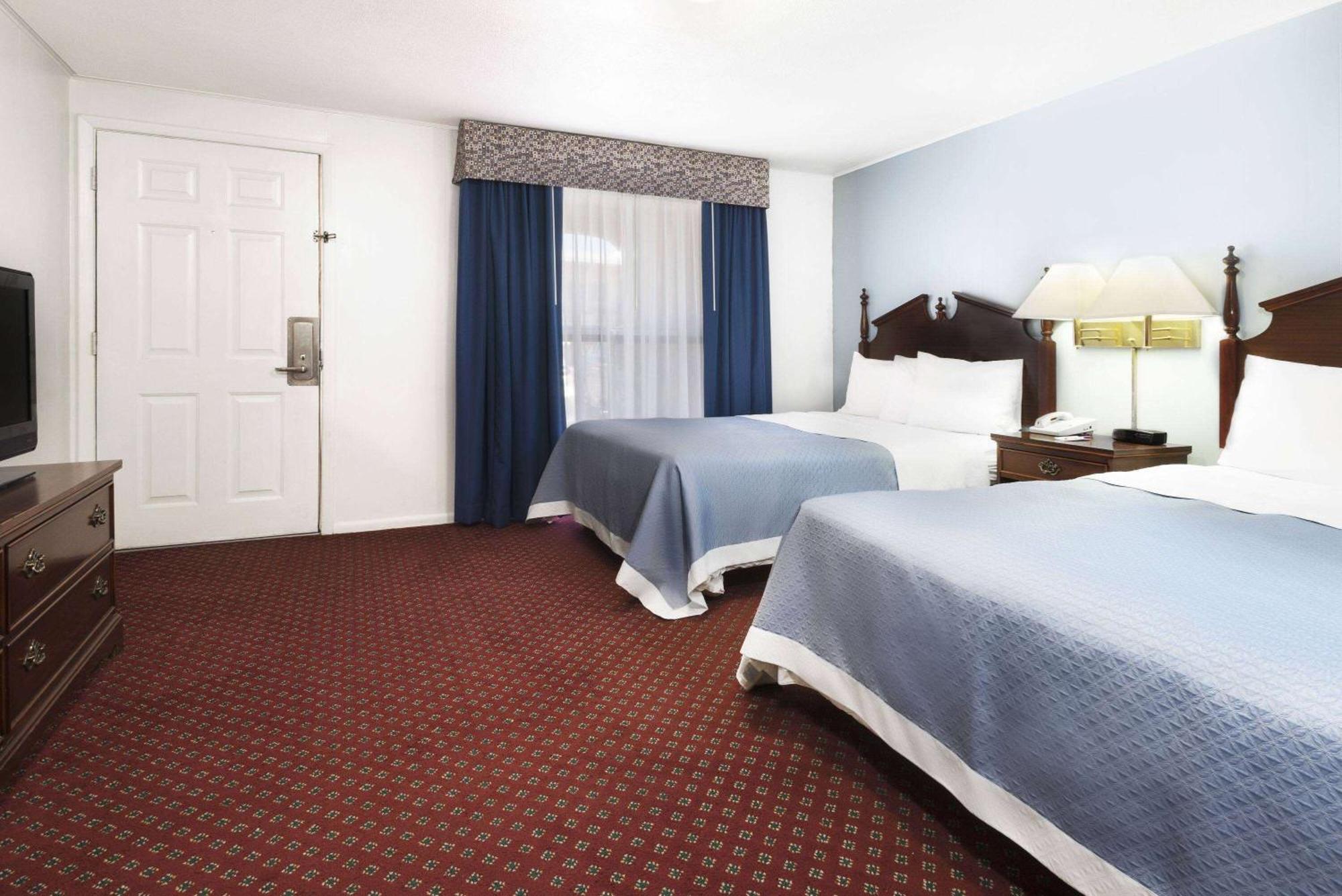 Travelodge By Wyndham Las Vegas Nm Esterno foto