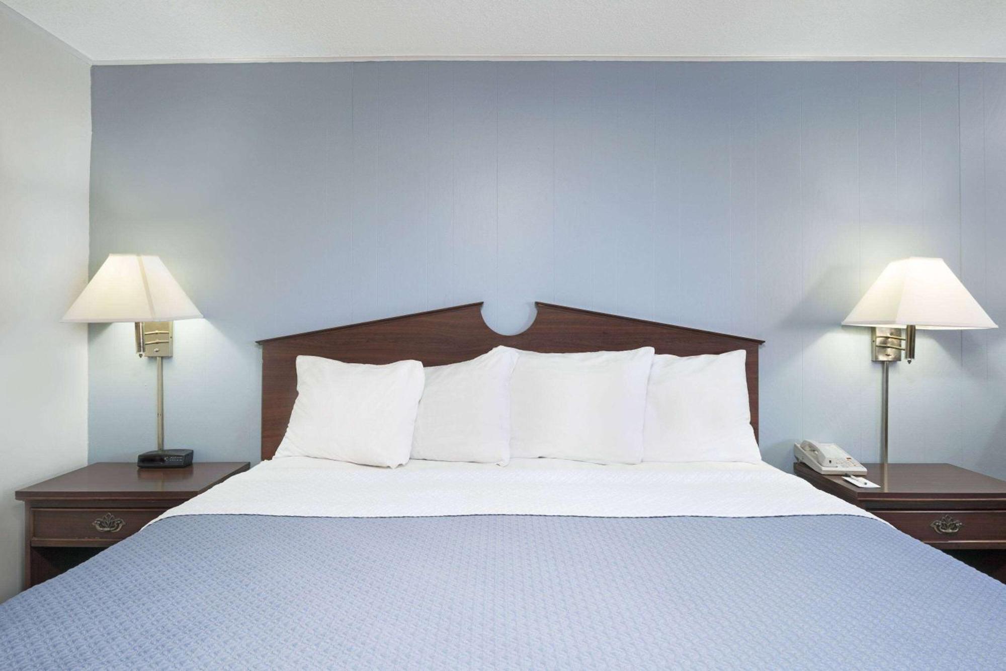 Travelodge By Wyndham Las Vegas Nm Esterno foto
