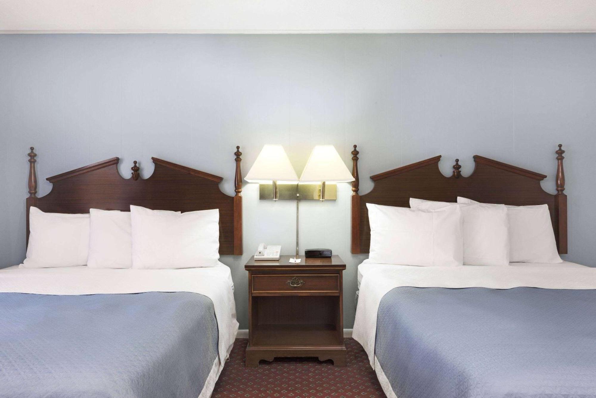 Travelodge By Wyndham Las Vegas Nm Esterno foto
